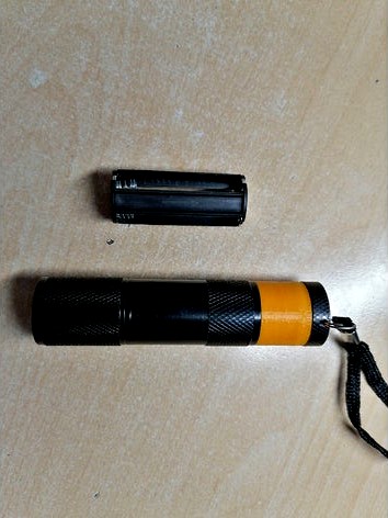 18500/3xAAA to 18650 flashlight/torch adapter