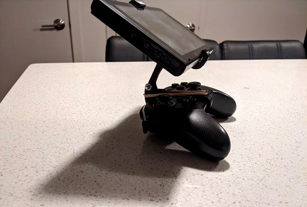 Switch mount for pro controller - Adjustable position