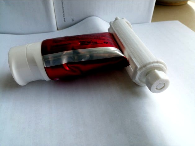 tooth paste squeezer roller