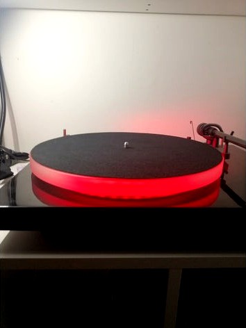 Turntable LED strip holder rail