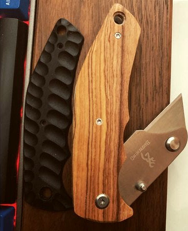 Browning Folding Utility Knife scales