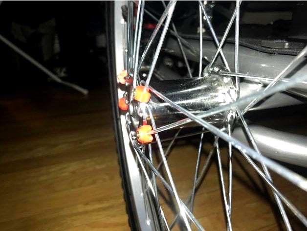 Cart / stroller spoke clip