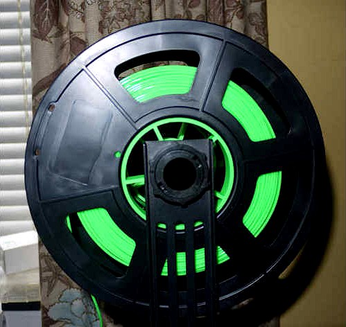 Customisable filament spool adapter