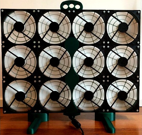 Mega Exhauster (12 PC-Fans Array)