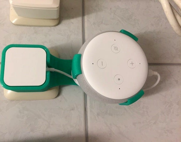 Amazon Echo Dot V3 - Socket Mount