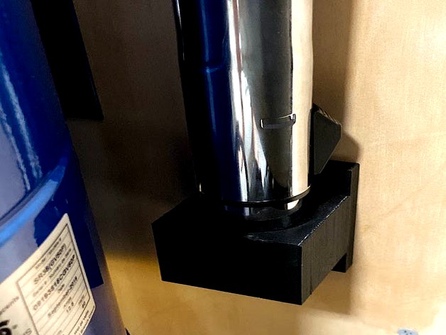 Vacuum Pole Holder