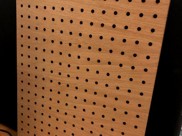 Customizable pegboard