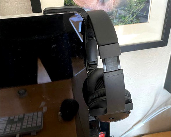 Short Headset Holder for Apple Thunderbolt 27" Monitor