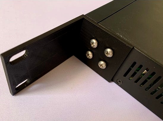 Dell PowerConnect 2824 rackmount bracket by frvhecke