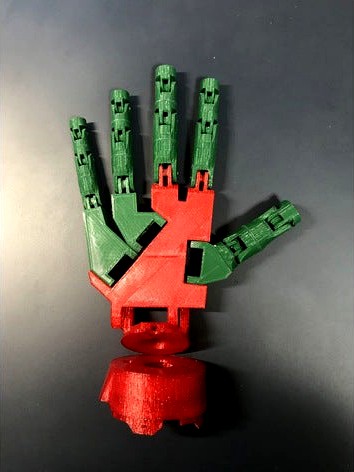 Inmoov hand with MyoWare Muscle Sensor by tfan