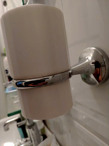 Bathroom arranger by todhawk