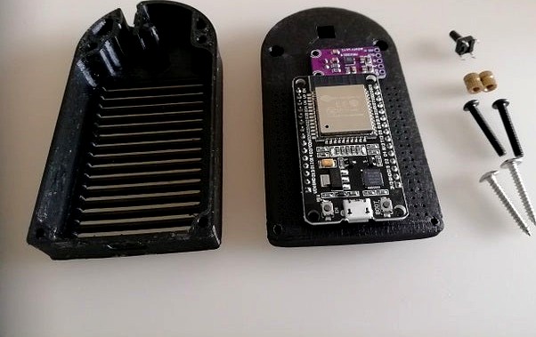 Microcontroller Case by N7_Cat