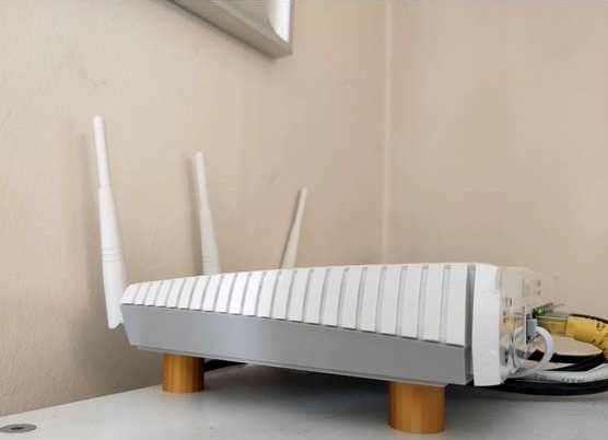 Generic Router Stand by delman83