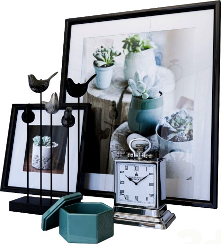 5 птиц на деревянной подставке