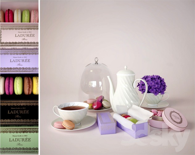 Macaroon with tea
