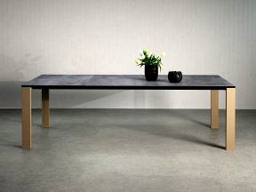 Naia Extendable Dining Table