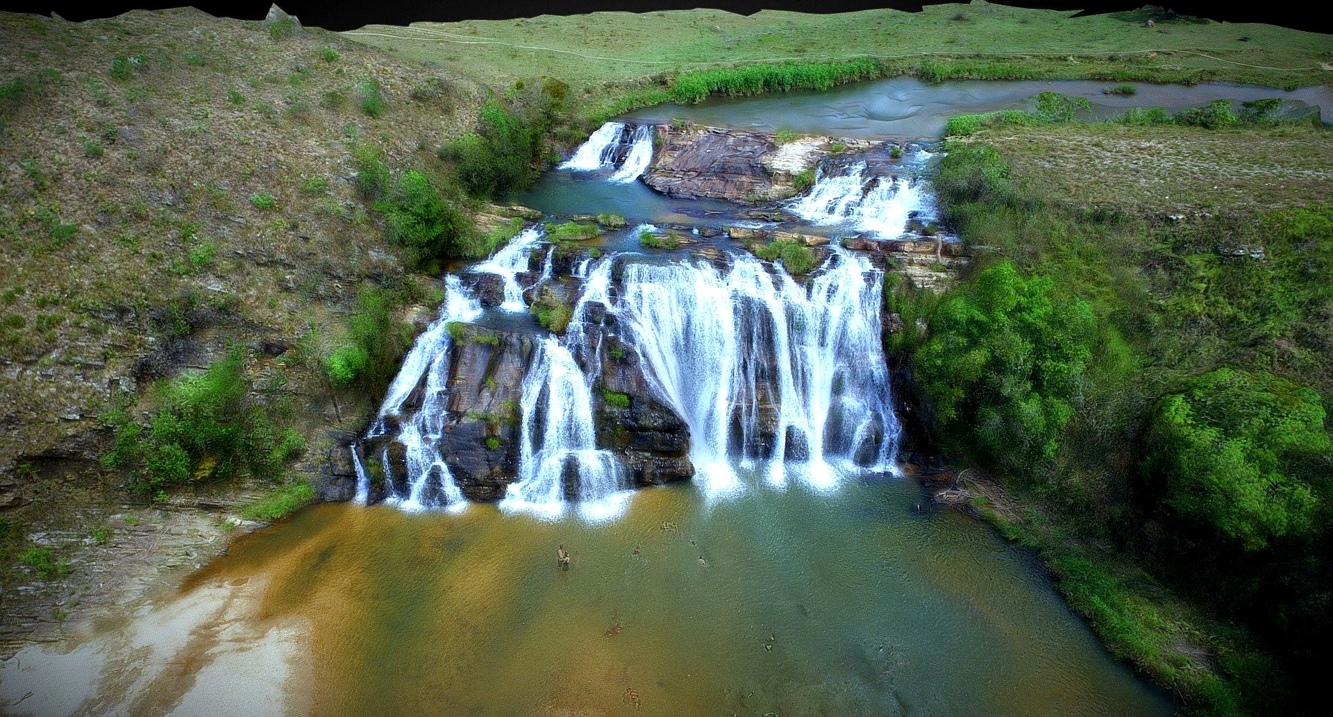 Cachoeira Bandeirantes