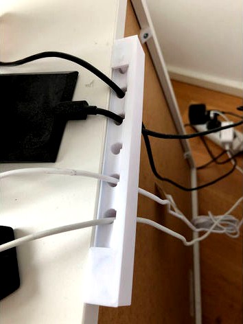 USB Cable Holder Extension by blaraz