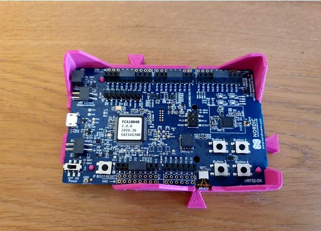 Stackable & "gridable" case for Nordic nRF52-DK by nbasse