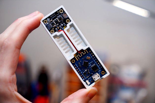 Wemos / Lolin D1 Mini + Adafruit SHTC3 sensor case v2 by cjdavies