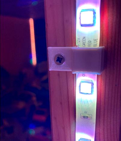 LED Strip Holder / Halter LED-Leiste by laker5