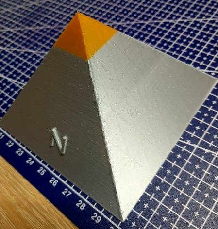Pyramid by blindprint