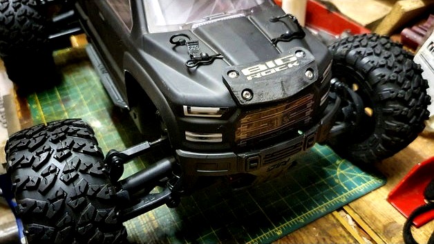 ARRMA Big Rock Hood protection by mcae1