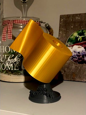 2020 Never Forget - A Holder For A Roll Silvester 2021  by MasterNBC