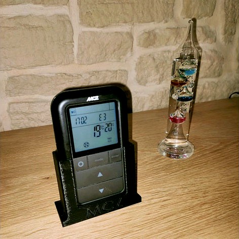 Stand for MCZ remote control by luXcn