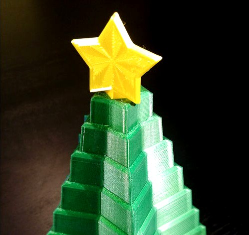 Instant Christmas - Collapsible Christmas Tree by pyromaniak