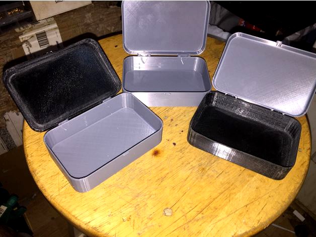 Altoids Sized Case with Hinge by CaptHowdy126