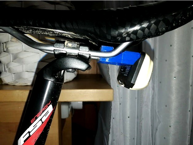 bicycle back lamp adapter under saddle by Nicolaski3D