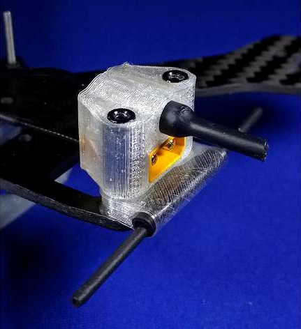 Tiny Trainer XT30 socket and Mini Immortal T holder by Haku3D