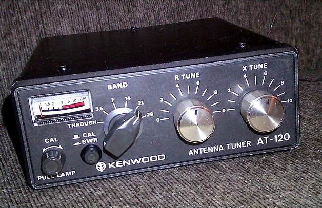 Power-Connection to Kenwood Antenna-Tuner by moinmoinhb