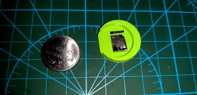 CR2032 to CR2450 adapter by RoboP