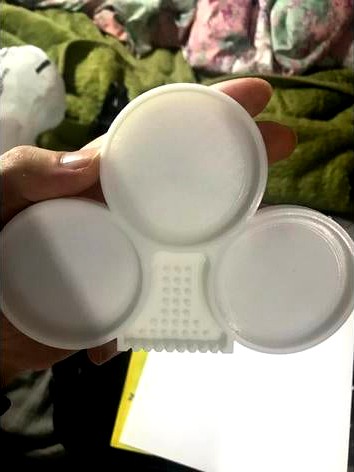 Paint holder by TheOneLazyLad