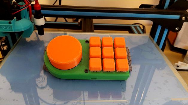Macro Keyboard with Volume Knob - WIP by OfirT