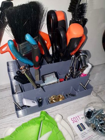 Desk Tidy by RedWhere2020