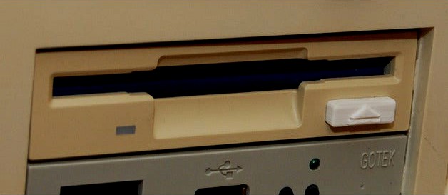 Floppy eject button by Jesper_IRL
