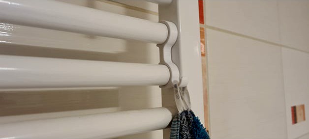 Hanger for towel radiator by milos975