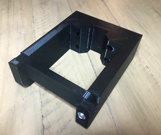 Wall mount ski rack by FrankJutras