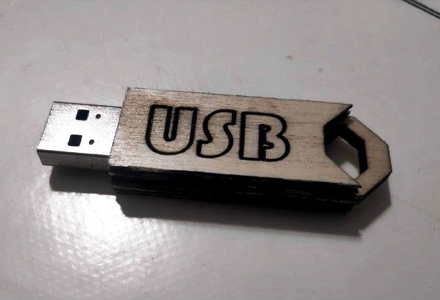 Laser cut USB Stick Enclosure by faisca2000