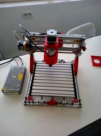 DIY CNC machine with Step assembly files with 3rd rod upgrade and part lists by TN_Inventor