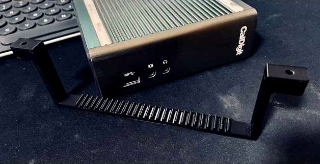 Caldigit TS1 Wall / Desk Brackets by banolka