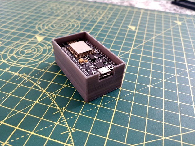 NodeMCU Amica ESP-8266 and DHT22 case by alle_p