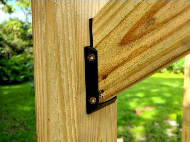 2x4 Deck Railing Support Bracket by xboxhacker
