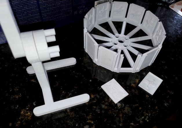 Customizable Lithopane Zoetrope by bbernstone