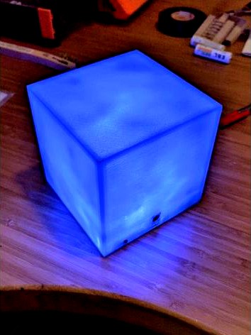 Avengers Tesseract / Ikea Spoka night light recycling by sbarabe