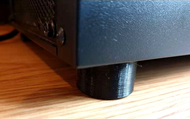 Cooler Master Case Foot/Stand by unixbash