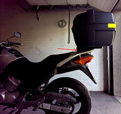 Wedge support for motorbike trunk - more space for passenger by fimek